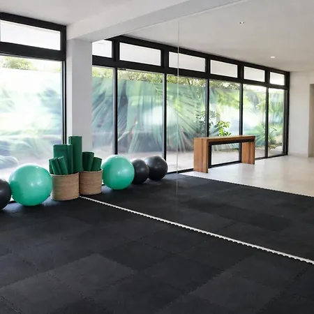 King Studio En Coba Pool, Gym & Garden