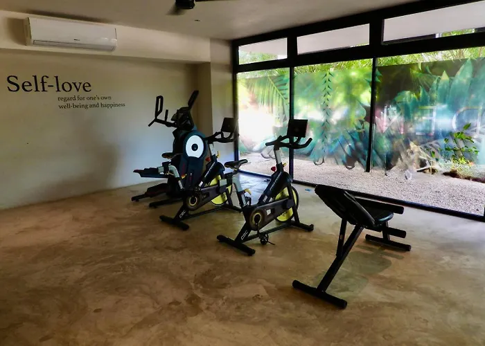 King En Coba Pool, Gym & Garden Hotel *